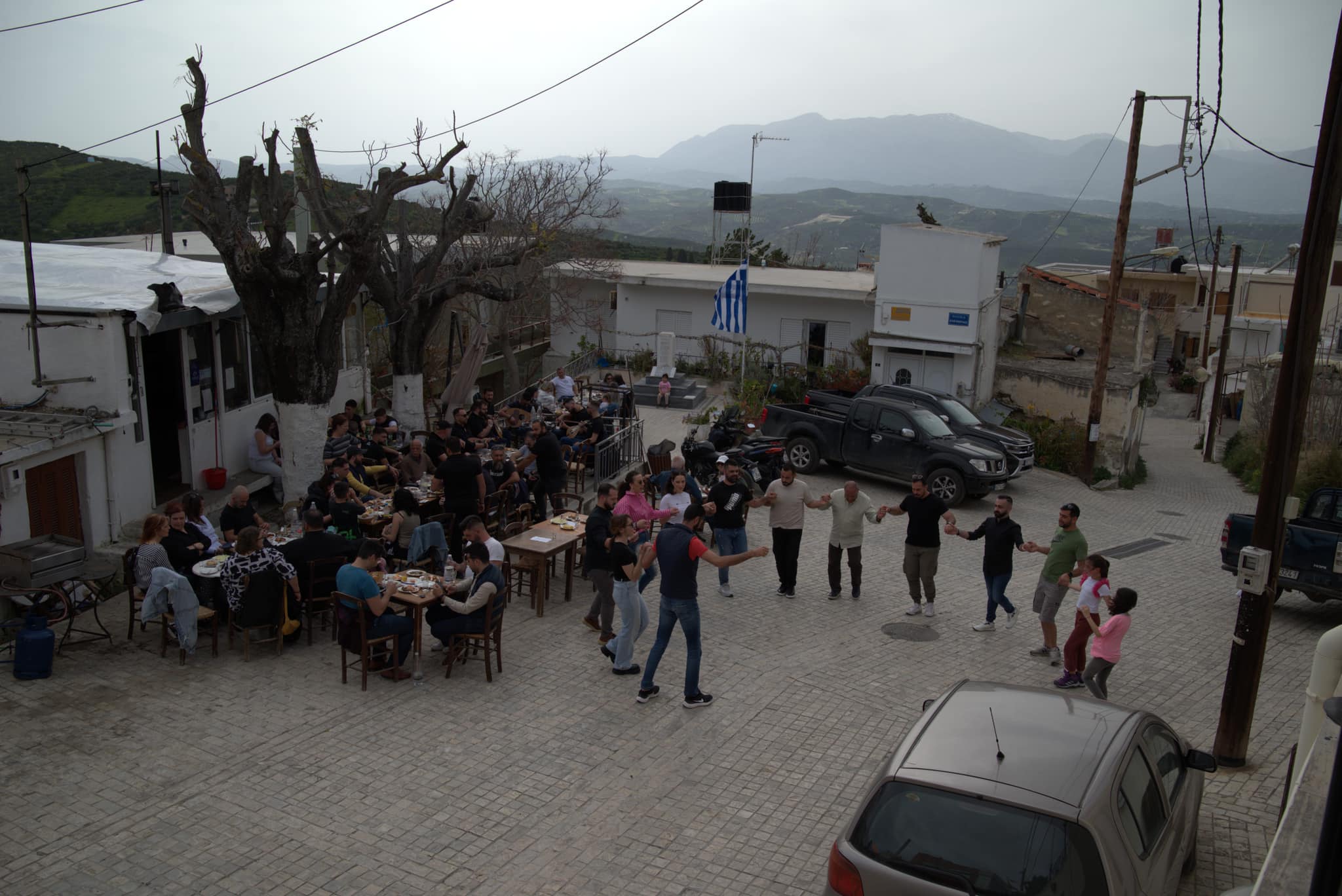 Παραδοσιακή Παρέα